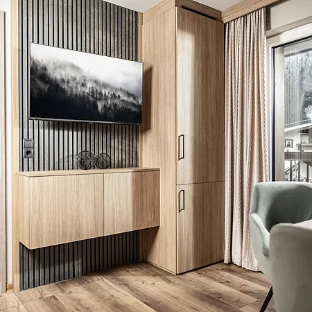 24 By Bruecke Mayrhofen