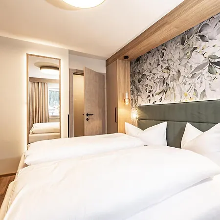 24 By Bruecke * Mayrhofen